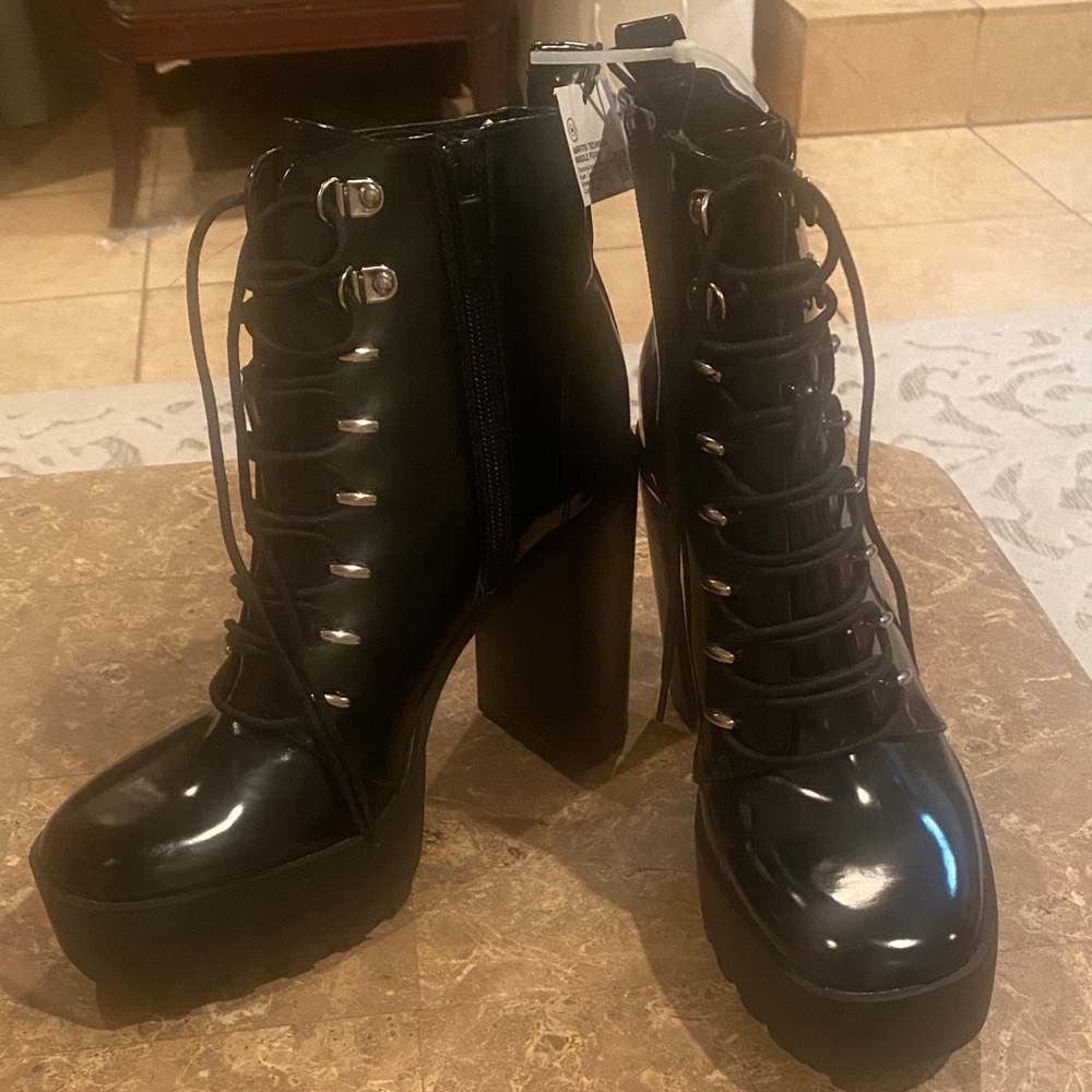 Zara Glossy Black Lace-Up Platform Boots
